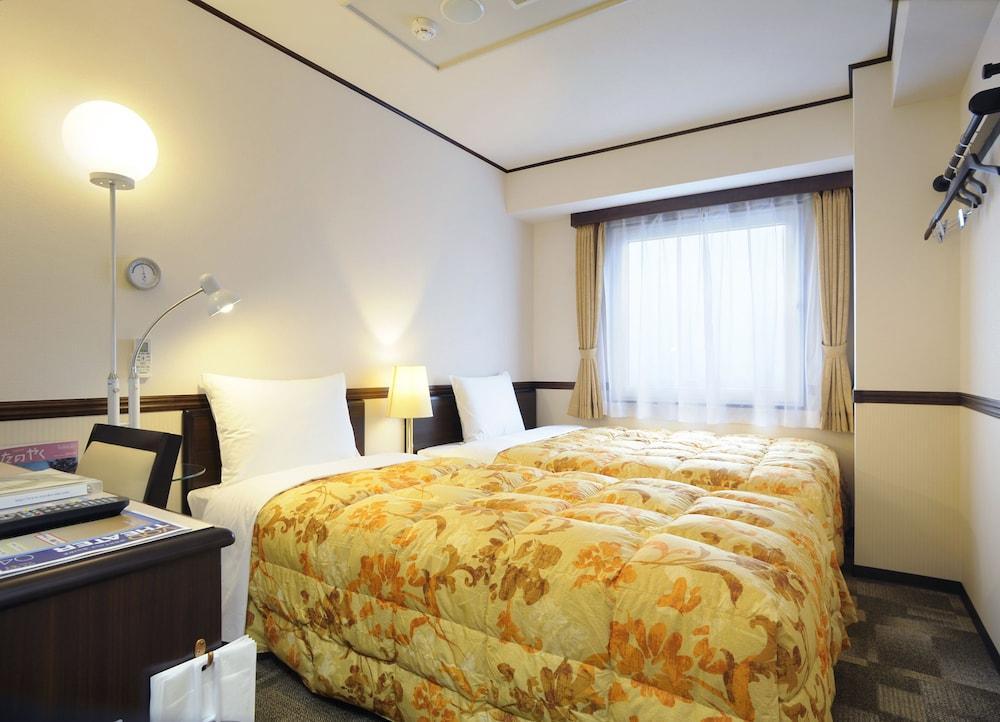 Toyoko Inn Okayama Eki Nishi Guchi Hiroba Zewnętrze zdjęcie